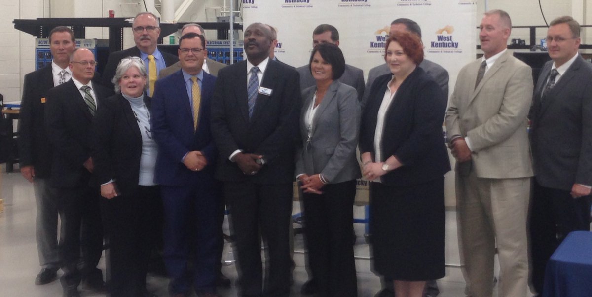 SuptACollins's tweet photo. Ty to @WKCTC &amp; @ricardo_reece for celebrating the WRSI MOA signing. A game changer for @PurchaseADD Region #WRSI #DualCredit #KyEdWorkforce https://t.co/RJ9c69Cbud