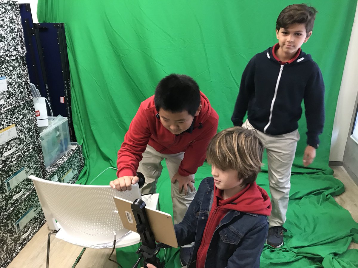 pimstar's tweet photo. Ss working on their PSA for #DigitalCitizenship project #myp #dsgrows https://t.co/MiKSNxZxje