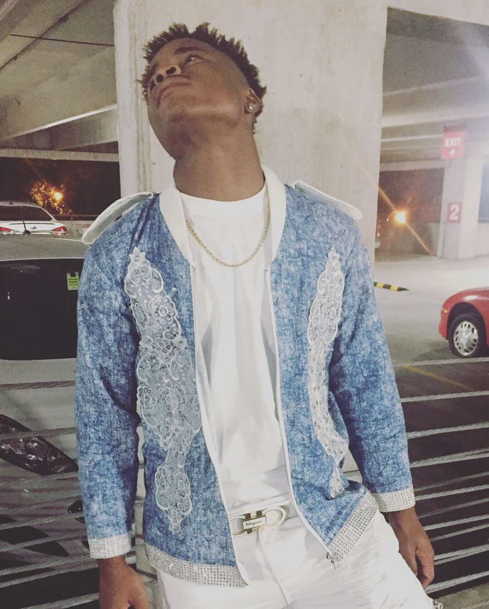 Its_Artrell's tweet image. I only rock #flyshitonlyclothing #malemodel  #retweet