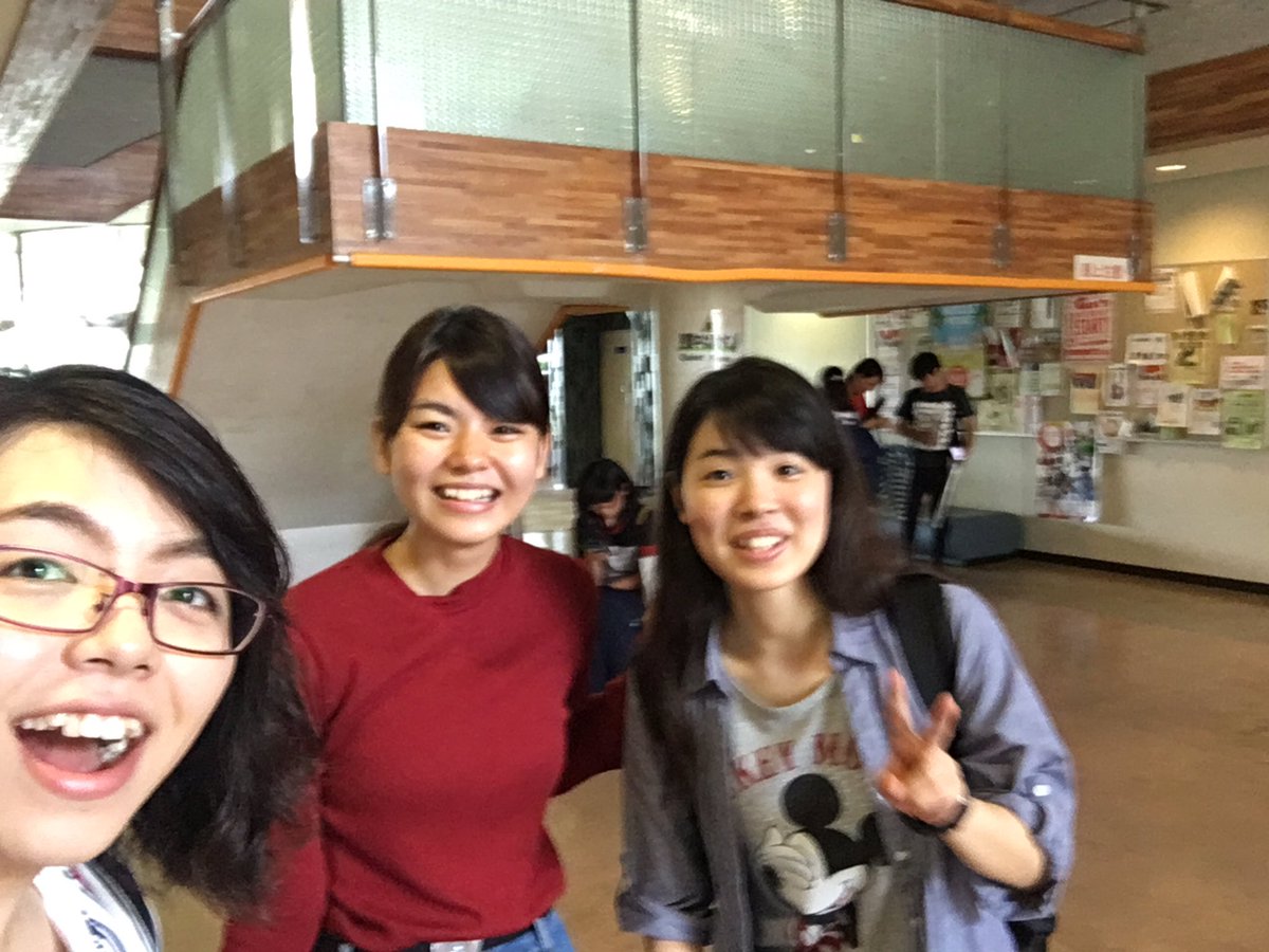 okinawaterasu's tweet photo. おきなわテラス、琉大に遊びに来てまーす🙌😊

これから5人の方に説明してきます🌟 https://t.co/bYRRbsM4a4