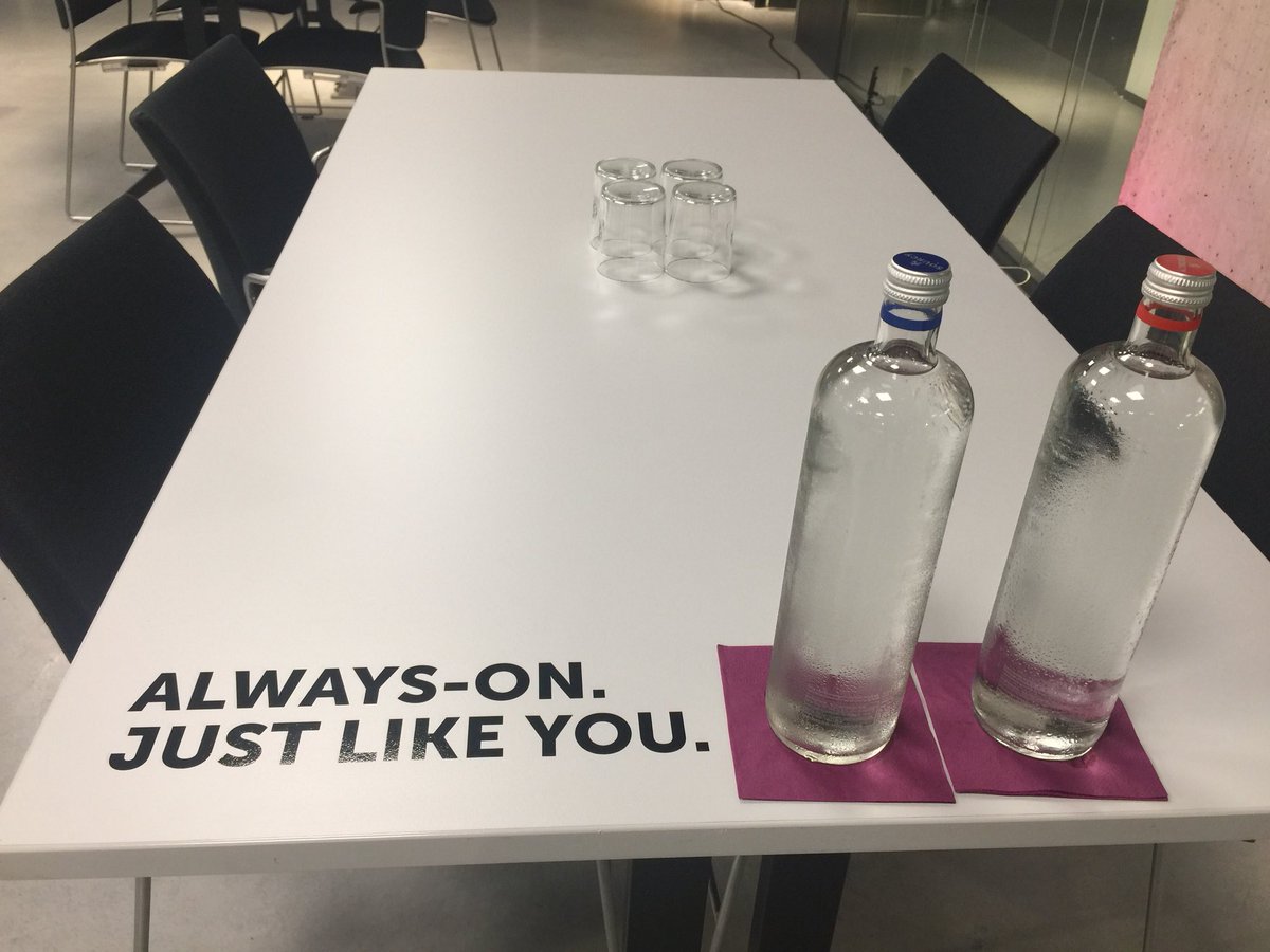 jrdaix's tweet photo. #datastax Our Partner #GoDataDriven is sharing our core messages! Look what participants can read on their table ! #GoDataFest https://t.co/4NR9CEUKR8