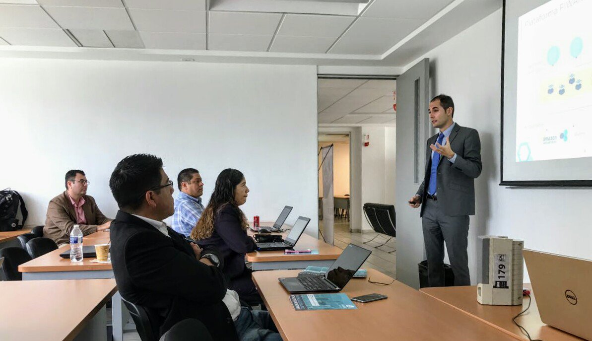 FIWARE's tweet photo. How #FIWARE is becoming a reality in Mexico through the efforts of @Fiware_Mexico, @SmartSDK and @FIWARE_Mundus! https://t.co/VUSnFSskhD https://t.co/sq5HOMUM7B