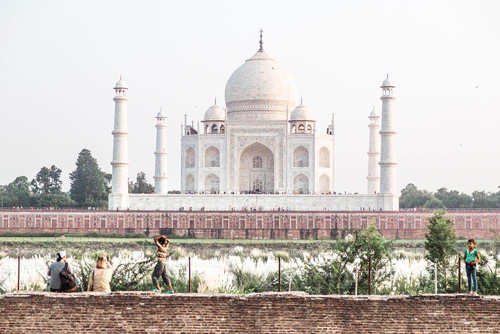 Is the Taj Mahal on your #TravelBucketList? Read this by @nightelephanthttp://ow.ly/HZXn30fTLxO