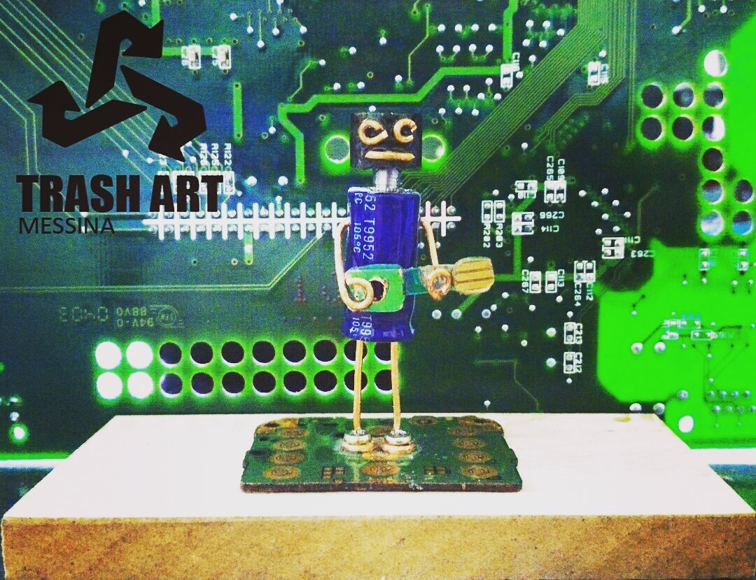 EmanueleFic's tweet photo. The guitarist 😎 #arte #trashartmessina #upcycled #riciclo
Instagram ☞ https://t.co/FbNP4hDwbn https://t.co/VI8vtx3fMs