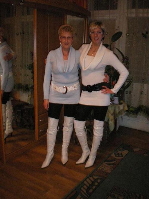 BootsLover66 (18+) tweet media