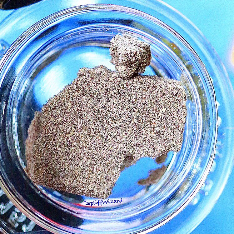SpIiffWizard's tweet image. Purple Hash 😈💎✨

#smokeloud #hash #bhno #hightimes #cannabiscup #kiffen #sativa #terps #hashish #cannabis #concentrates #smokeweedeveryday