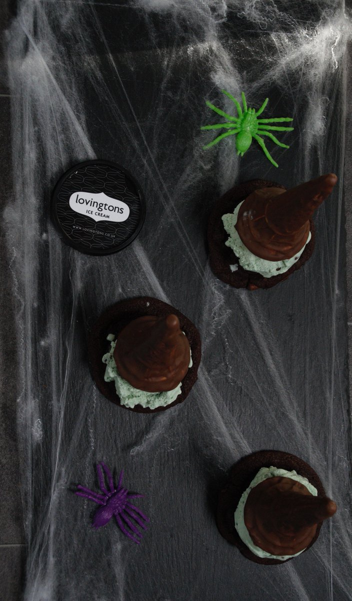 Only a couple of weeks till Halloween! These wicked witch hats are sure to cause a fright🎃👻#Halloween 
Recipes; facebook.com/pg/LovingtonsI…
