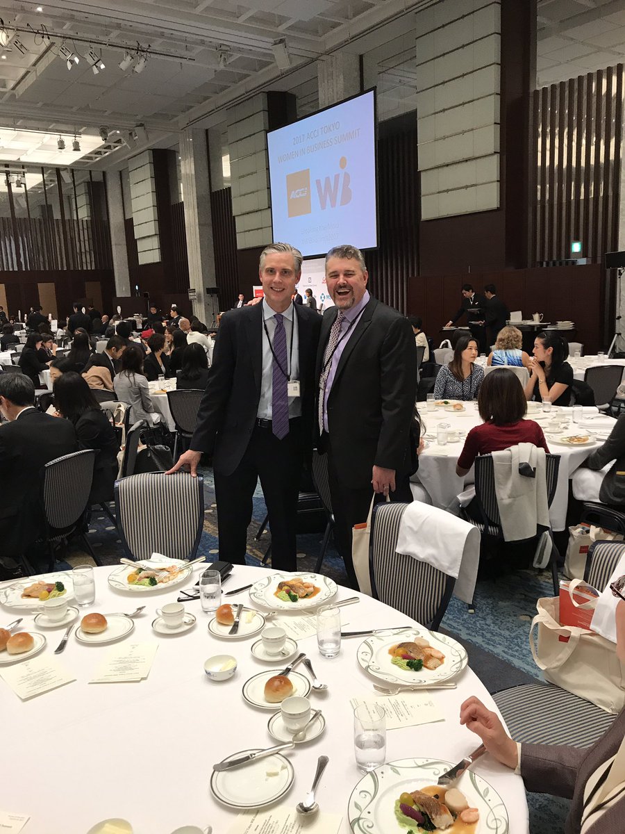 ammiller_USJpn's tweet photo. @IBM Execs supporting women's empowerment @ the  #WIBsummit2017. @AmChamJapan #accj https://t.co/4SoNDkNjPA
