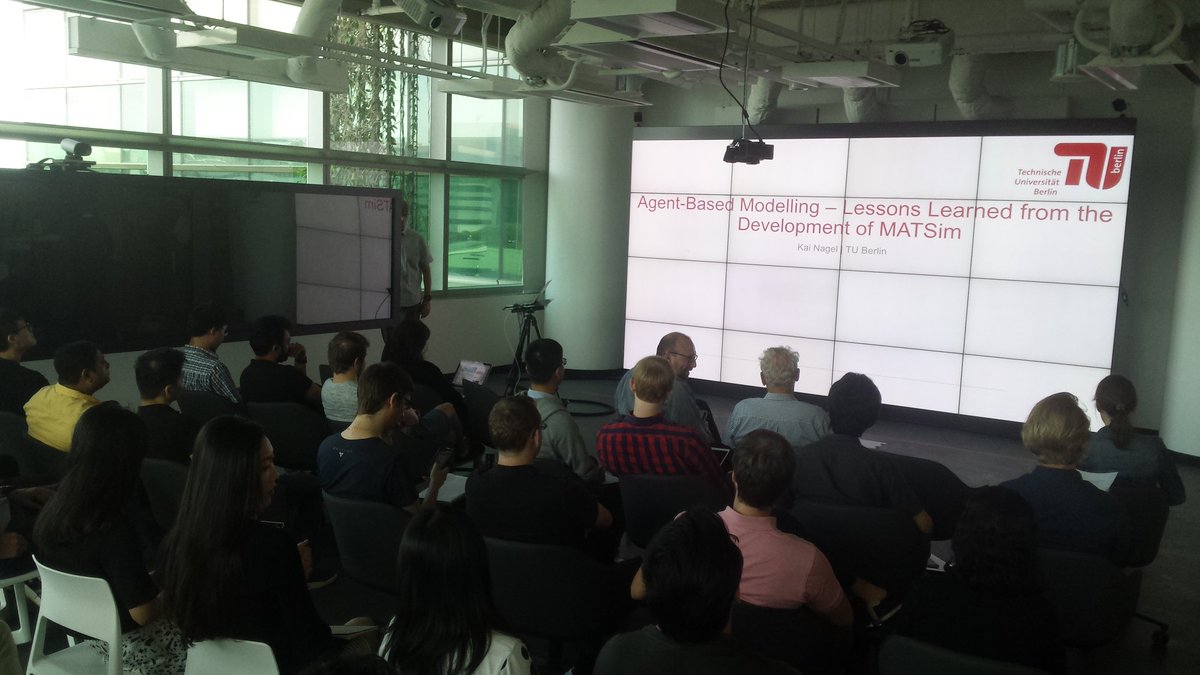 alex_erath's tweet image. Great to have #Matsim and agent based modelling mastermind Kai Nagel from @TUBerlin giving a talk @_fcl