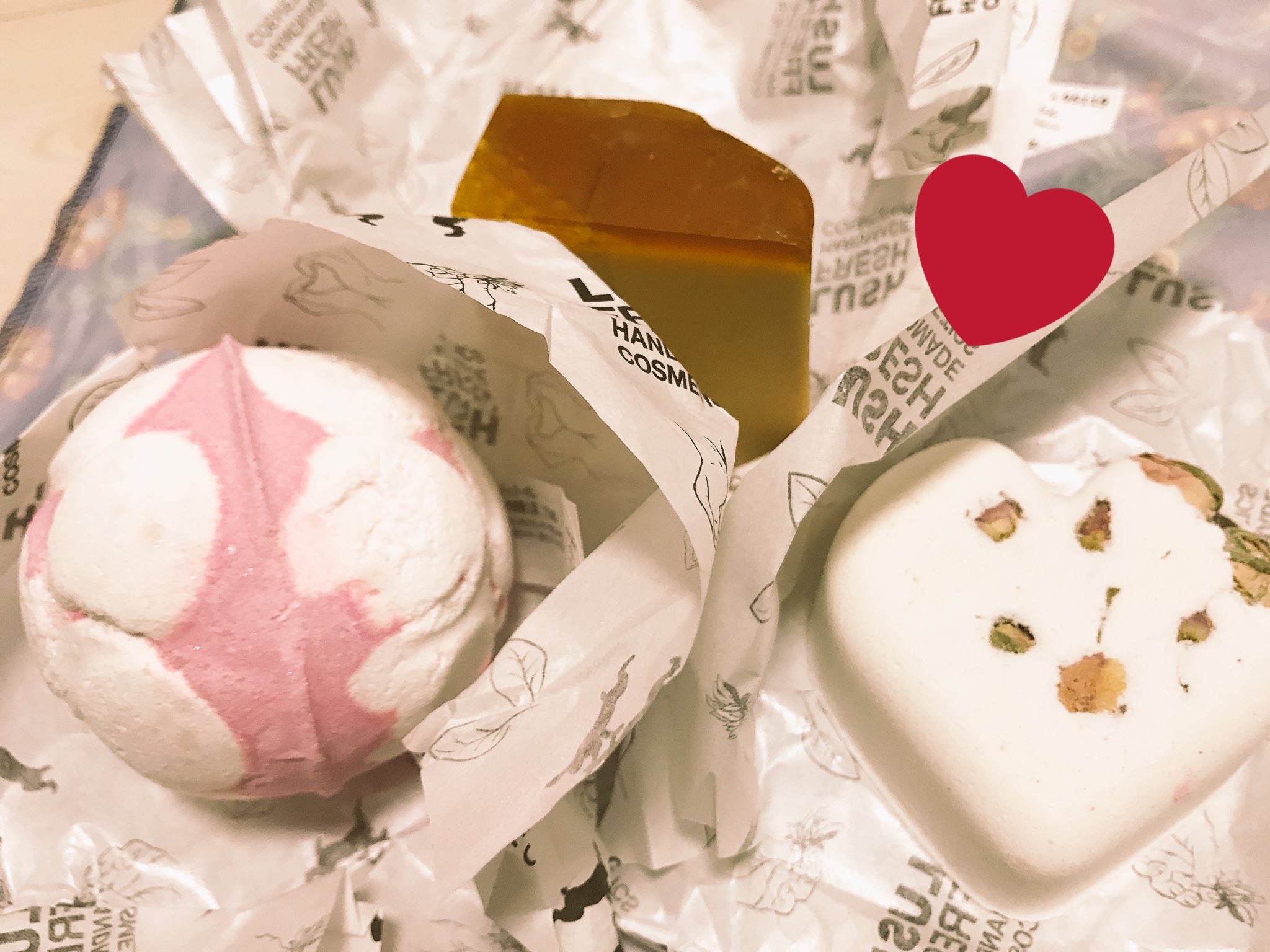 奥山穂菜美 昨日お誕生日プレゼントで もらったもの Lushのバスボム お菓子みたいで可愛い 大切に使うねーっ 8project 上田穂菜美 Lush バスボム ドライフラワー みつばちマーチ お風呂 お誕生日プレゼント T Co 奥山穂菜美 昨日お誕生日プレゼントで もらったもの Lushのバスボム お菓子みたいで可愛い 大切に使うねーっ 8project 上田穂菜美 Lush バスボム ドライフラワー みつばちマーチ お風呂 お誕生日プレゼント T Co
