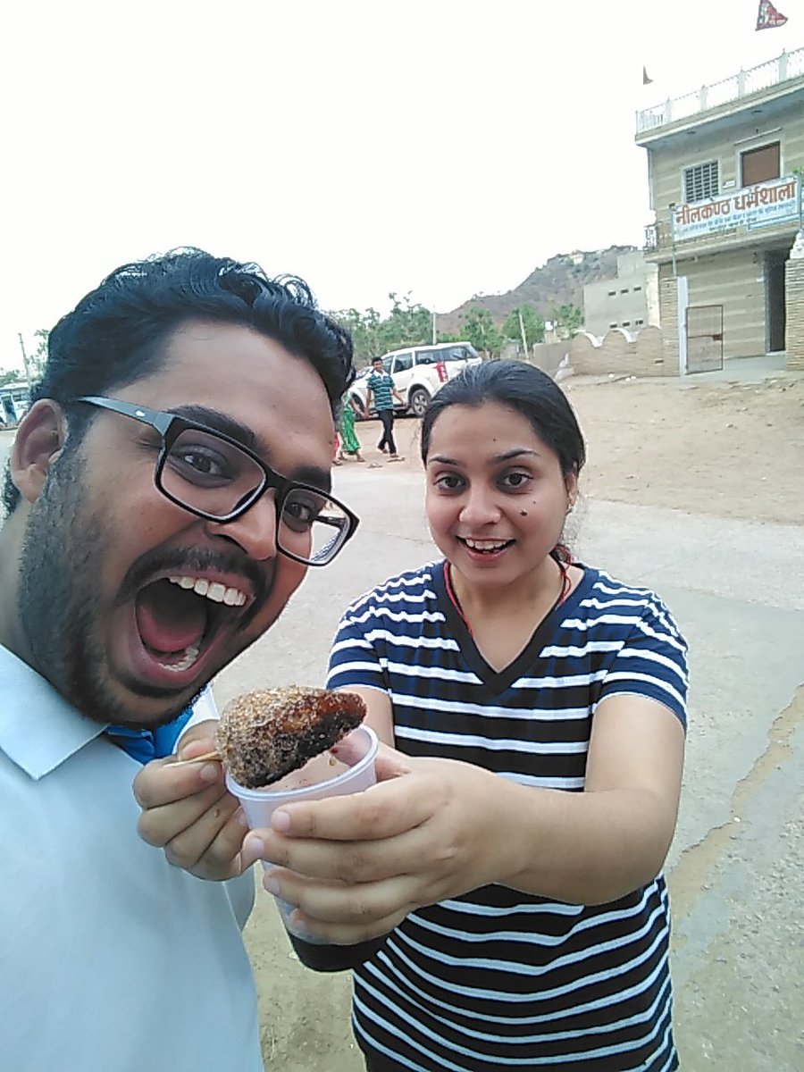 fun2shh_Me2's tweet photo. @Vivo_India #OutOfFocus  Crazy moment .....when I tried Golaaaa for First Time we capture the moment..
@KapilPatel003 
@khushi_SMILES 
@Miss_Mumbaikar https://t.co/wyYbQkPMAc