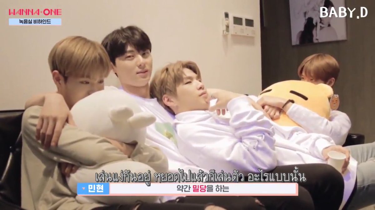 meawchaporn's tweet photo. พี่มินฮยอนเคยชงให้รอบก่อนว่า #จินฮวี เหมือนคู่รักที่เล่นแง่กัน มีมิตรภาพลึกซึ้งมีใจชอบกันและกัน หยอกไปแล้วเล่นตัว /ชงเก่งจน ชป.ตกงานแล้วอ่ะ😂 https://t.co/5hZjpraOjY