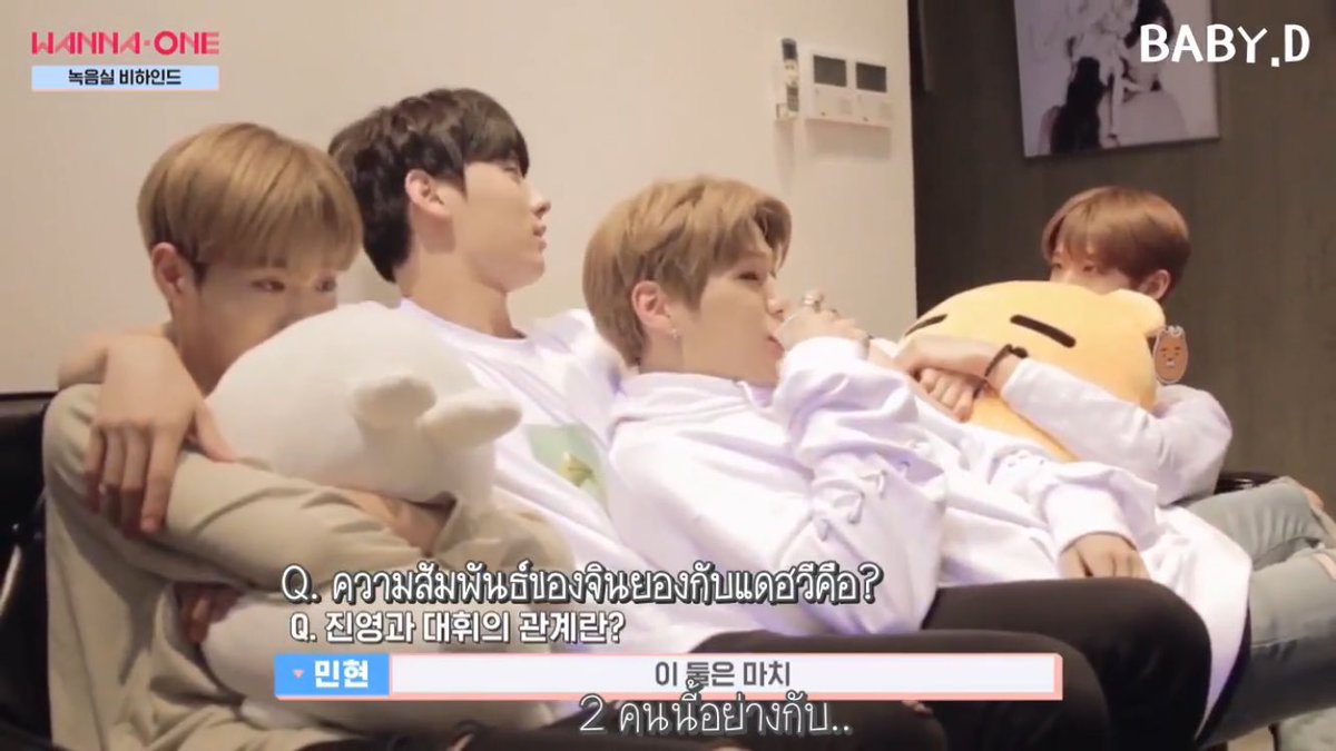 meawchaporn's tweet photo. พี่มินฮยอนเคยชงให้รอบก่อนว่า #จินฮวี เหมือนคู่รักที่เล่นแง่กัน มีมิตรภาพลึกซึ้งมีใจชอบกันและกัน หยอกไปแล้วเล่นตัว /ชงเก่งจน ชป.ตกงานแล้วอ่ะ😂 https://t.co/5hZjpraOjY