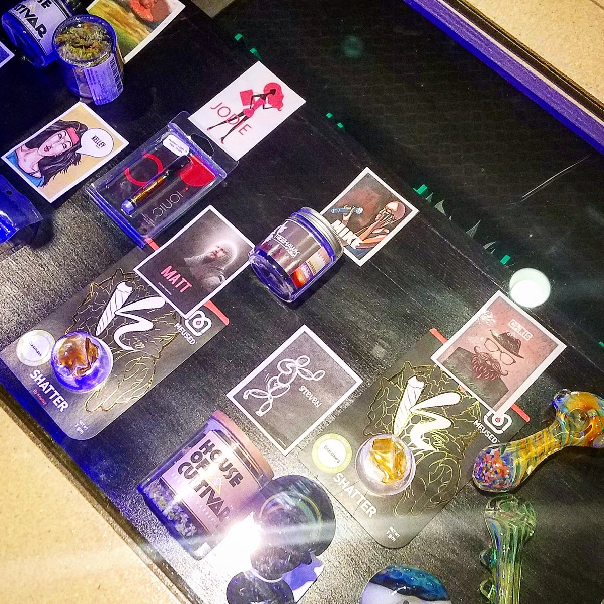 HLC_Skagit's tweet photo. Sometimes when you let others decide, you can be pleasantly surprised 🙄 Check out our #budtender favorites and be inspired! #cannabis #i502 https://t.co/So5HYvHWKI