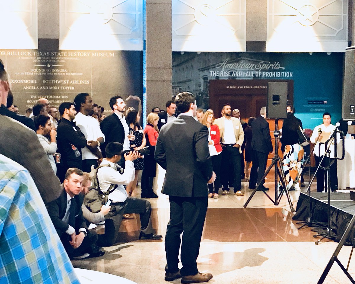 MaryAnneComm's tweet photo. Congrats @UPSTREAMthought on being a founding partner of @MassChallengeTX! Great news for TX #startups, #innovation #MCTXLaunch @millardtx https://t.co/lJlDQvsqV1