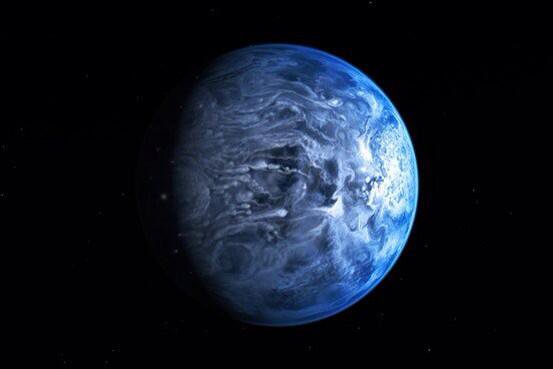 unkownspace_'s tweet photo. 【太陽系以外で初めて色のわかった星】 地球と似た青色をしているという その星では横殴りのガラスの雨が、時速7000キロメートルで降る 嵐に含まれるケイ酸塩の粒子が光を乱反射するのが青さの理由だとしている https://t.co/5Zx8A5zu3E