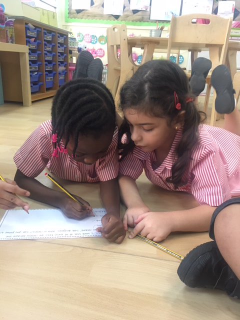 DESSyear2's tweet photo. Collaborative mathematical problem solving and reasoning! #2red #collaboration #criticalthinking https://t.co/uhdOzmqPA1