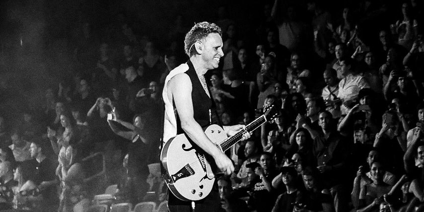 Depeche Mode's tour sees more setlist changes in Los Angeles tonight with Martin Gore singing "Insight &amp; Shake The Disease" #DepecheMode