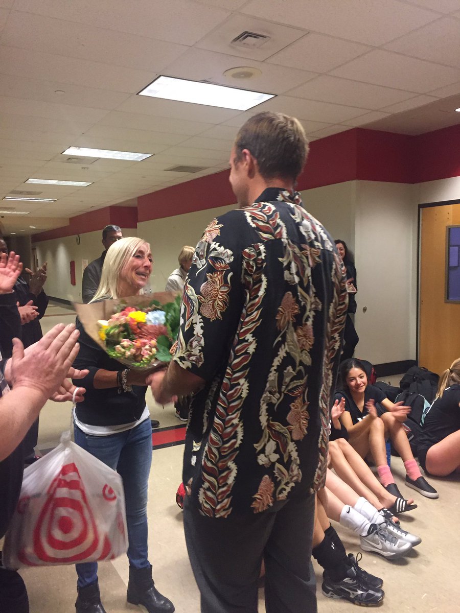 BallardHSSports's tweet photo. @theheadbeaver celebrating Coach Reese &amp; her amazing accomplishment, commitment &amp; love for this program the last 20yrs. #takeabow #beavervb https://t.co/aDbI7mNCwz