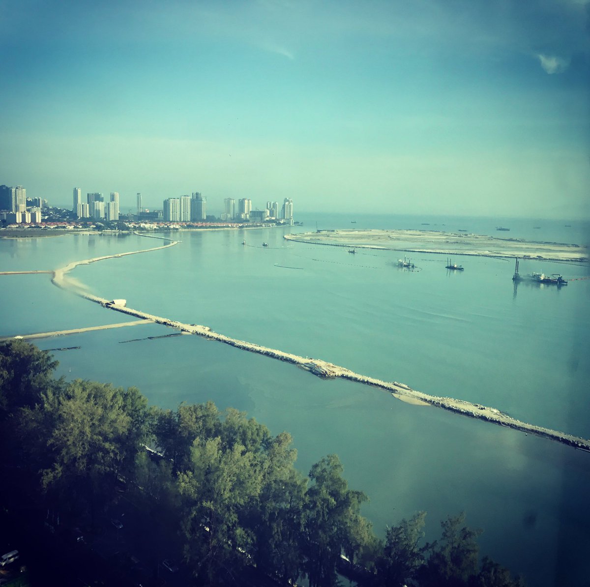 thesimplyepic1's tweet photo. Penang island, my island #TheSimplyEpic #TheNoobs #ILovePenang #Penang https://t.co/pfgcAgx0mD