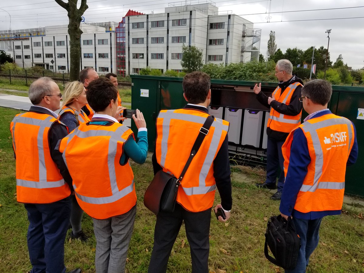 Sten de Wit <a href="/TNO_nieuws/">TNO Nieuws</a> impress <a href="/ColumbusGov/">City of Columbus</a> <a href="/AirDistrict/">Bay Area Air Quality</a> <a href="/SouthCoastAQMD/">South Coast AQMD</a> <a href="/BVSII/">Black & Veatch SII</a> with <a href="/SolaRoadNL/">SolaRoad</a> <a href="/ProvincieNH/">Noord-Holland</a> <a href="/Elisabeth_Post/">Elisabeth Post</a> <a href="/CaltransHQ/">Caltrans HQ</a>