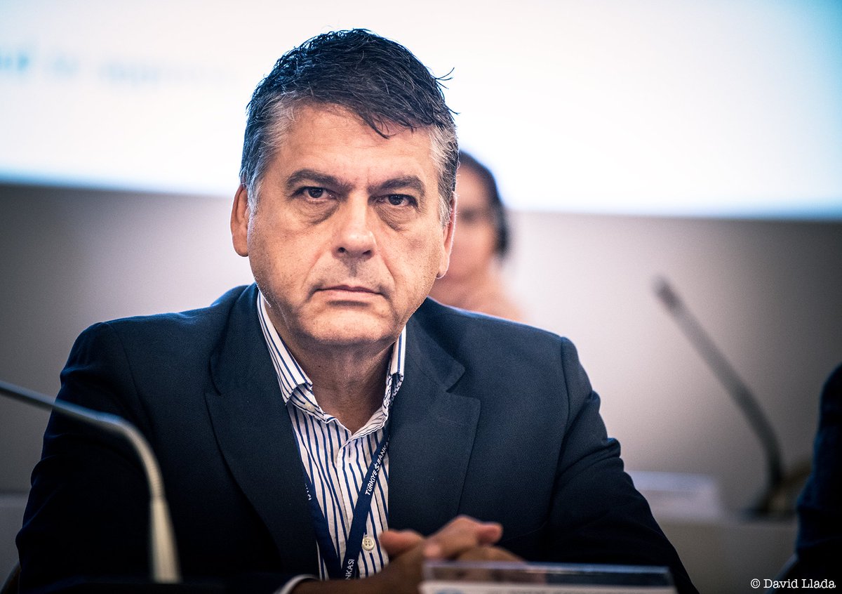 davidllada's tweet photo. El Presidente de la Federación Española de #Ajedrez, Javier Ochoa de Echaguen (@echaguen) https://t.co/xSFFd8KskJ