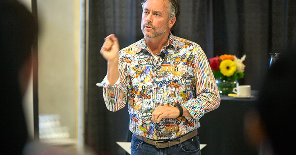 Idea for <a href="/cbcdragon/">Dragons' Den 🐉</a>.. wacky coloured handkerchiefs to sop up <a href="/WBrettWilson/">* W. Brett Wilson *</a>’s tears on election nights. #yycvote