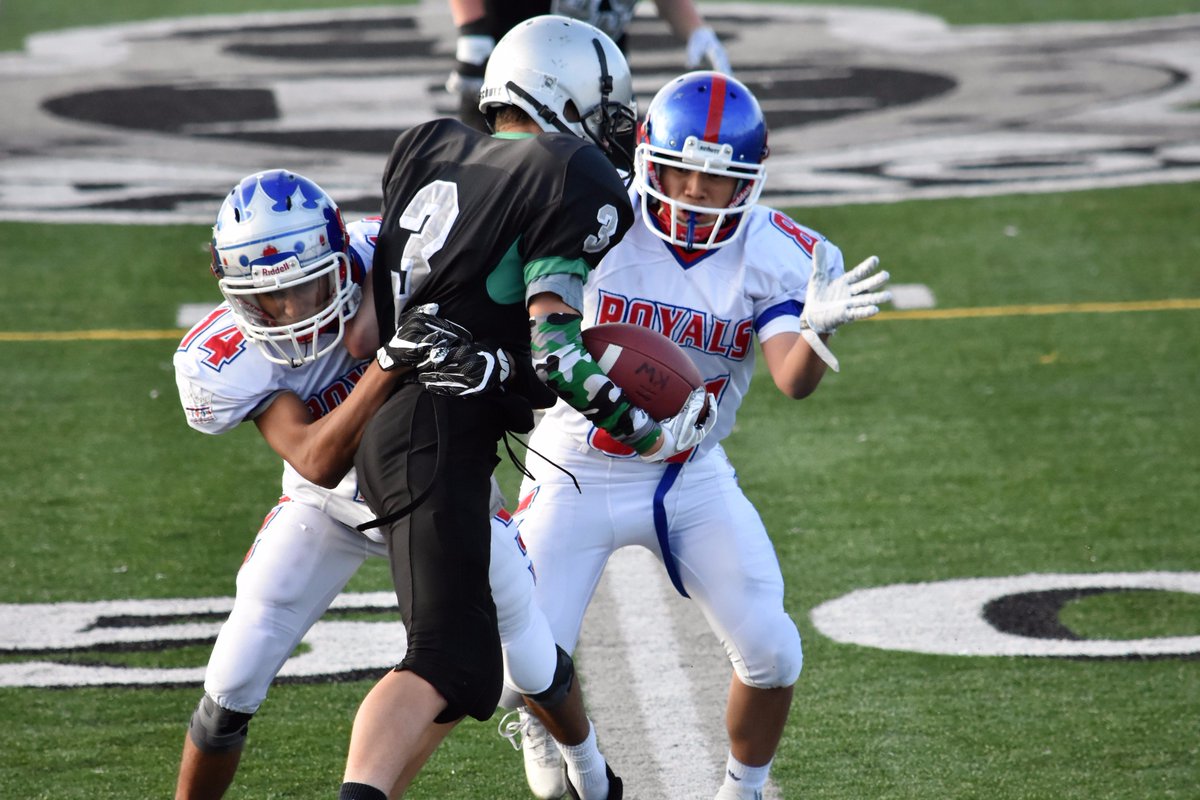 rosetdl's tweet photo. @ConksFootball Action shots from KW vs. KM game.
https://t.co/D775AeF9rn
#BeAConk #KentwoodFootball https://t.co/jYLao4d4D4