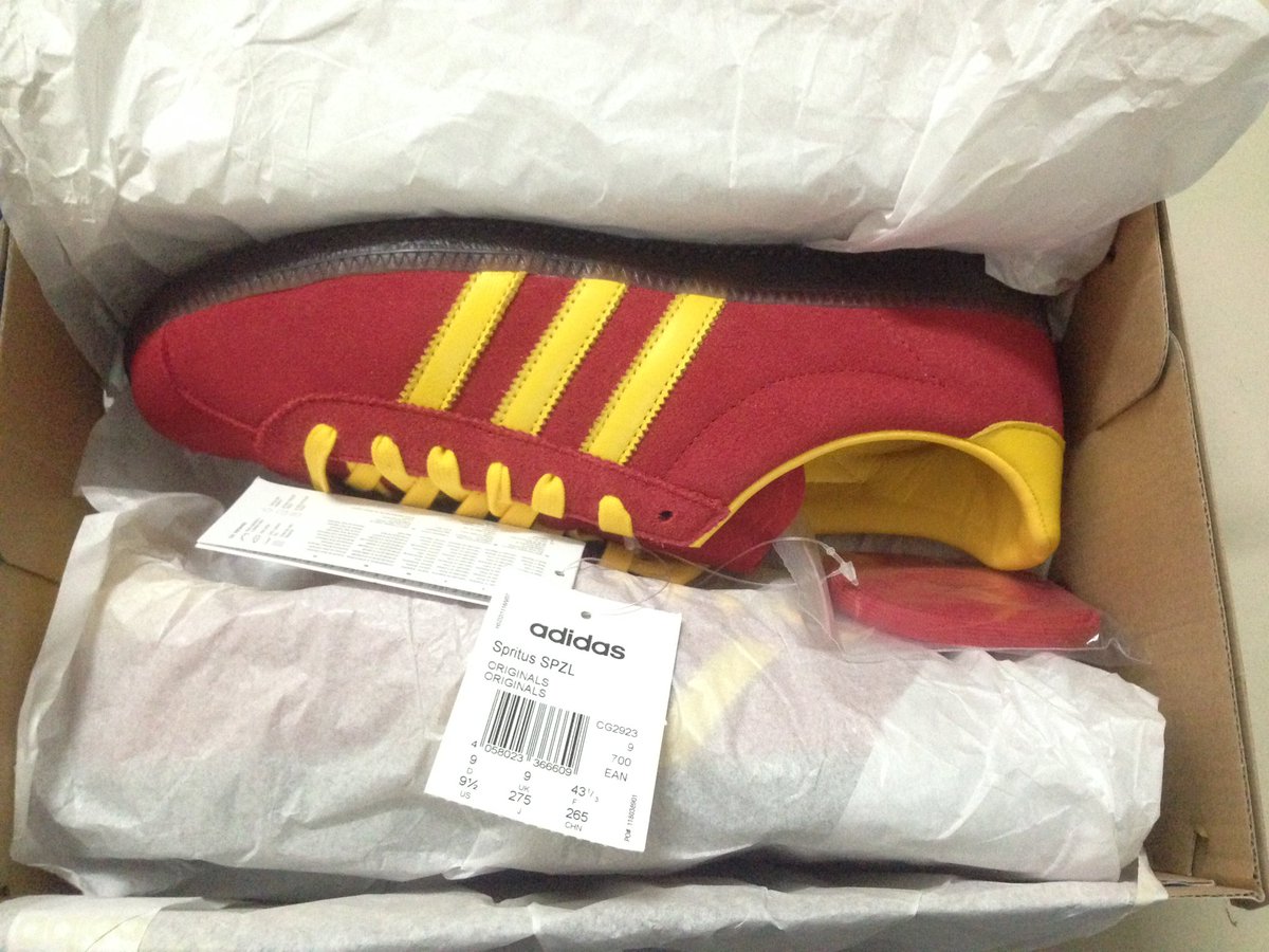 BenuAhmaD's tweet photo. FOR SALE!!!

Adidas Spritus SPZL
Size 9uk.
DM untuk maklumat lanjut. Tolong RT untuk sebarkan rezeki saya 😊. https://t.co/epuCS0hxnO