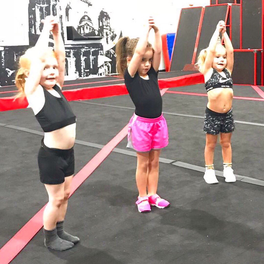 Airborn_Allstar's tweet photo. Our Baby Hawks Tiny Prep Team 💙🦅 Mondays at the Academy 🌟 #newteam #tinyprep #cheerleading #airbornacademy #liverpool https://t.co/KBRQkjHbVt