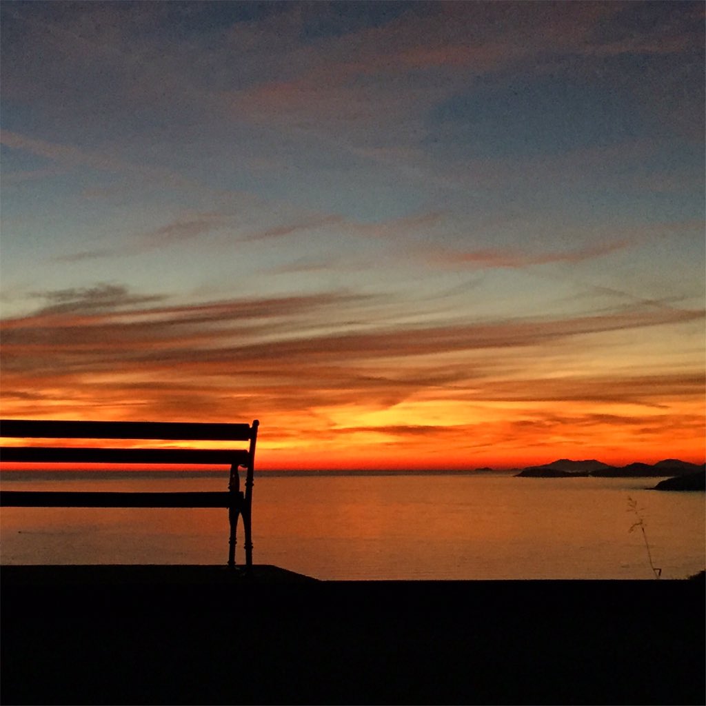 photobyselma's tweet photo. "It is almost impossible to watch a sunset and not dream.” https://t.co/sNCvZhFe1N  #sunset #landscape #croatia #autumn #travel #dream #ttot https://t.co/VqjdX7pbqv