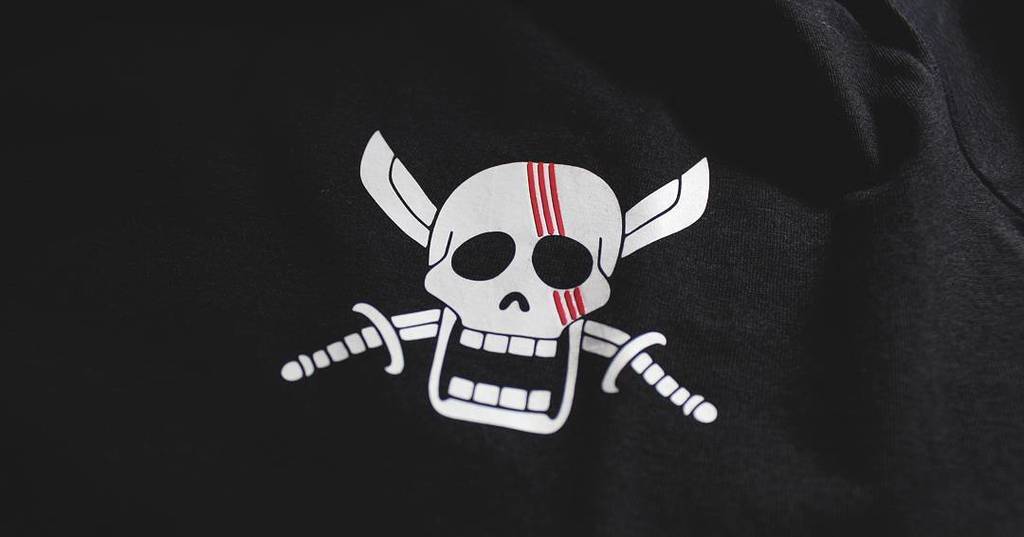 Raremerch's tweet image. Bajak laut buuk beureum.

#raremerch #onepiece #onepieceindonesia #shanks #akagami #yonkou ift.tt/2x0NqG0