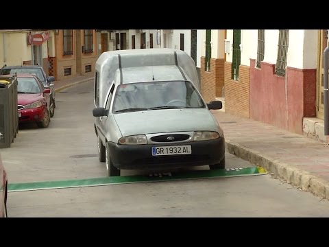 followiot's tweet photo. Smart Car Speedbumps`without` sensors https://t.co/yrZR4c3gSI https://t.co/jGu5MzUvQQ