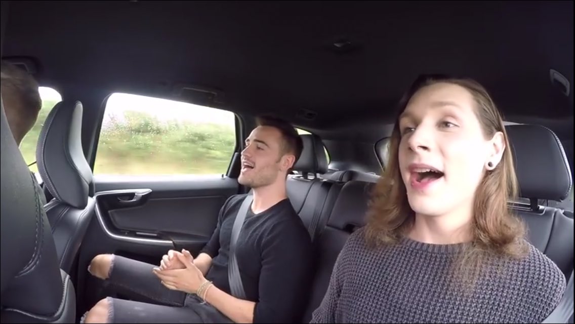 Crazy_Chilly's tweet photo. #TomTuesday 😊❤️with a little help from Michael 😃 https://t.co/BdOhxKCmJb