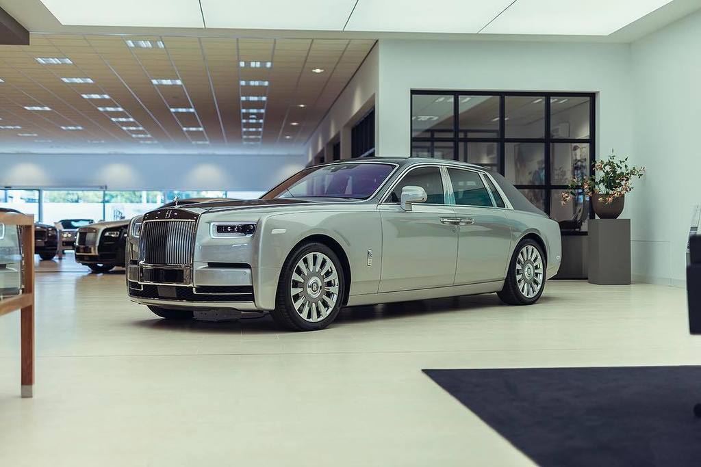 GS_Gijs's tweet photo. Tell me in which color you would order it?
_
Presskit shot for @citomotors.
#rollsroyce #phantom8 #phantom #rollsr… https://t.co/pWHUFdoUtE https://t.co/hChv03Wc5G