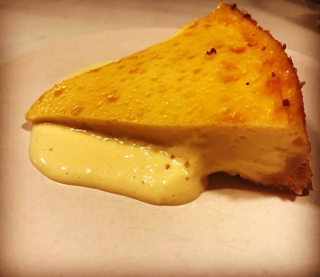 Buenos días!!!
Esta es una de nuestras tartas de quedo preferidas..y es de <a href="/fismuler/">fismuler</a> #food #foodies #foodporn#food… ift.tt/2xKYawE