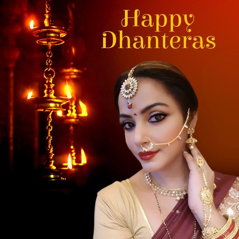 nituchandra's tweet photo. Love n a loooot of wealth to all of you #HappyDhanteras 😁😘🙏 https://t.co/n150n2Mk7h
