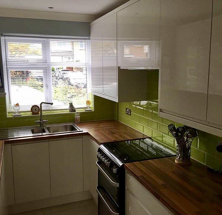 masterworx's tweet photo. Recent complete Kitchen Refurbishment #bespoke #kitchens #carpentry #joinery https://t.co/bM0uiPfwUk