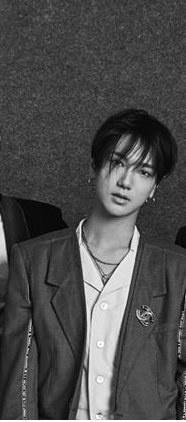 elfxswifty's tweet photo. blurry but still handsome hehez 😚 @shfly3424 #SJTeaserImage #SuperJuniorGroupImage #SJreturns https://t.co/9iUrdglrtE