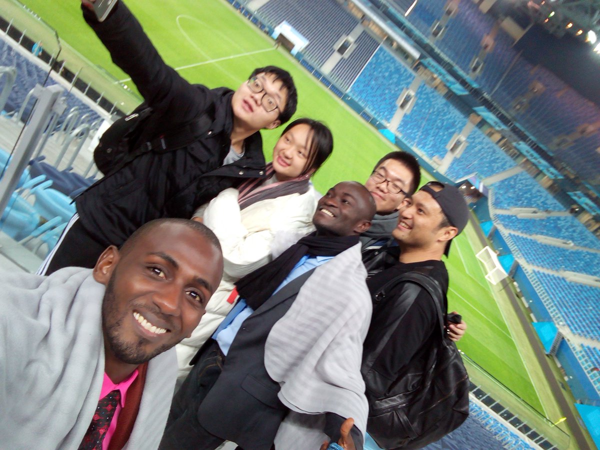 MJEJGUINEE's tweet photo. Pour finir le programme Sous regional, nos jeunes de St-petersburg, visite le stade de la ville. @BaldeAhmed
#WFYS2017 #HelloRussia2017 https://t.co/tOzXQ362Ze