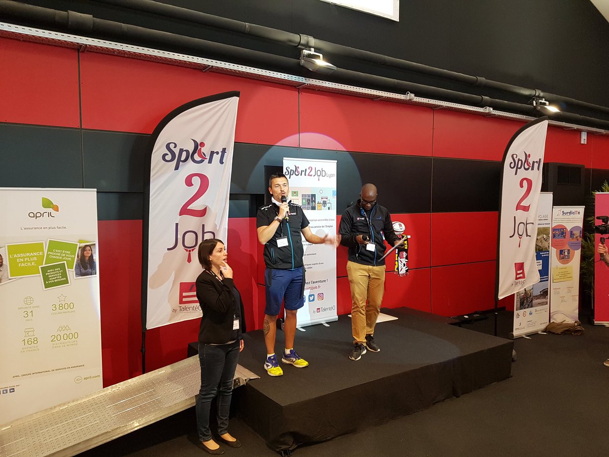 Vaxy69's tweet photo. Sport 2 Job Lyon c est parti....mot du president de Talenteo https://t.co/89itccJ1Fn