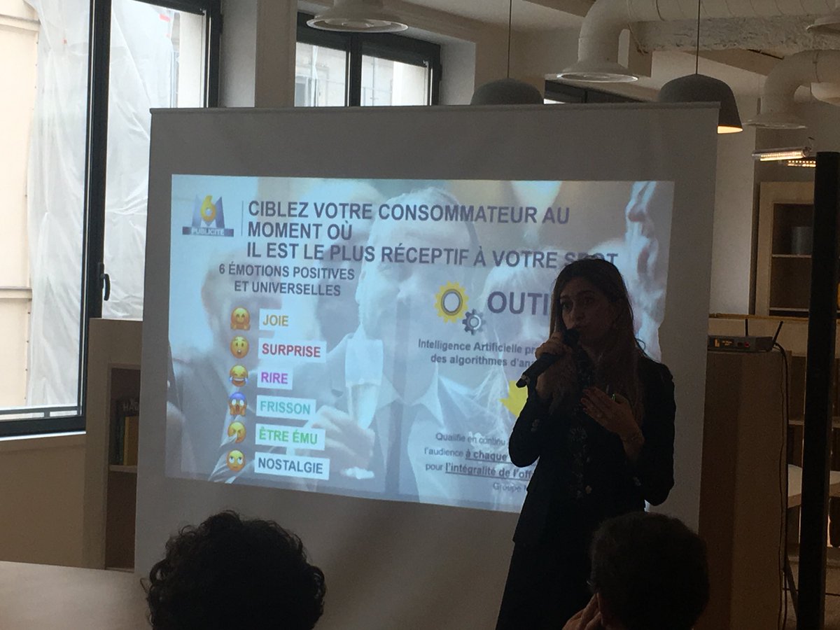 Thierry_Moussu's tweet photo. #GdFormat @kimyounes : @M6 analyse les scripts des émissions pour détecter les émotions passées, et adapter la publicité en fonction ! #IA https://t.co/urfxVeX5nn