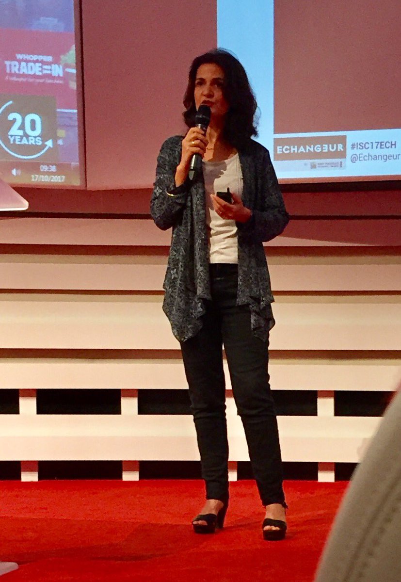 france_bertrand's tweet photo. Innovate Service Centric #ISC17ECH @NRX75 "choisir ses engagements c'est choisir ses combats" #visionpositive du futur @CecileGauffriau https://t.co/LPhhjyZMKK