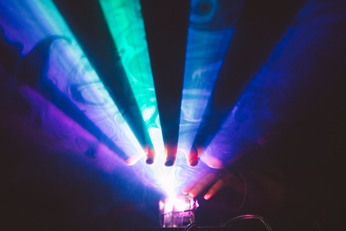 EricTra_Photo's tweet photo. In awe of tonight's @soundofceres show. I guarantee you've never seen a show quite like this one. #SoundofCeres #SunsetTavern #Seattle https://t.co/oWFBjWNFhc