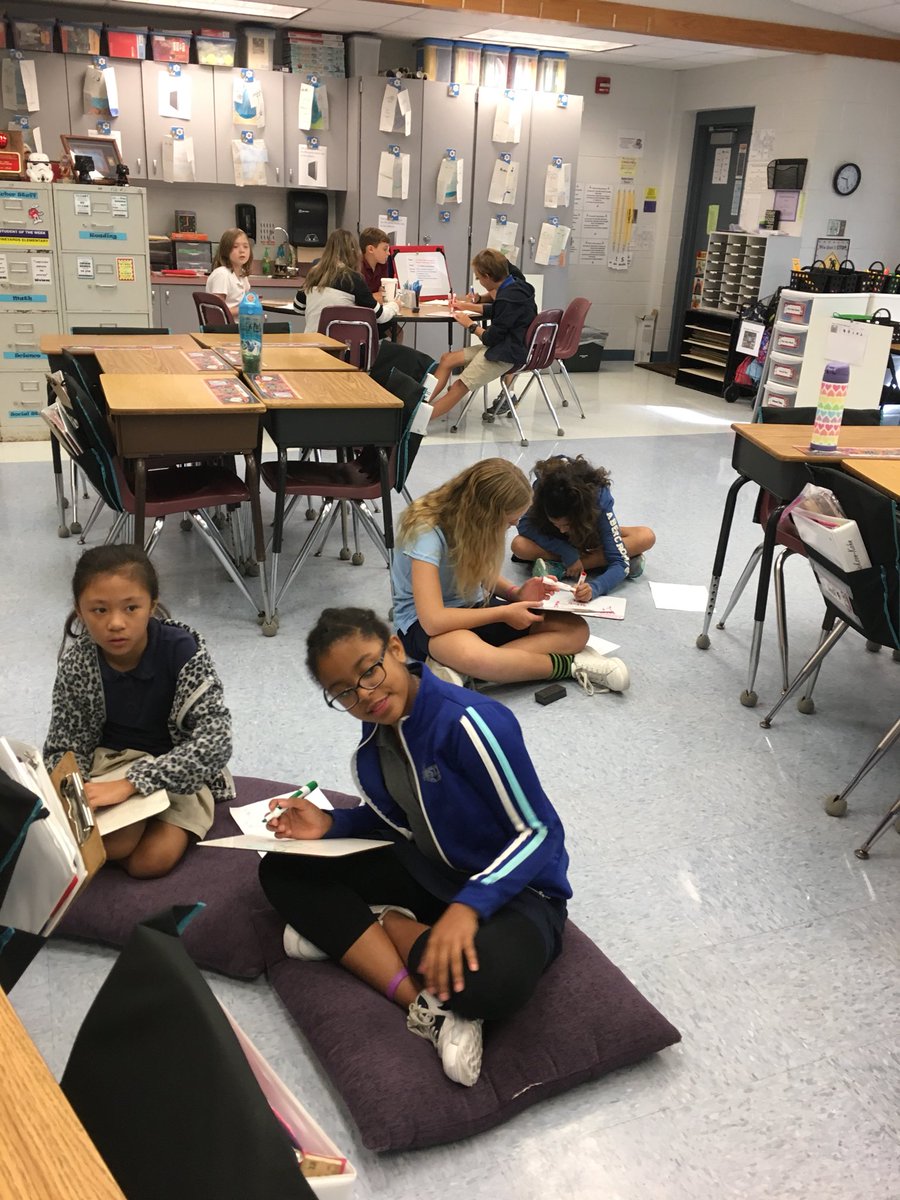 MrsMalik5thVES's tweet photo. Working in partner teams to find #compositevolume of irregular figures @VineyardsVipers @CCPSk5math https://t.co/GPmagrg7zU