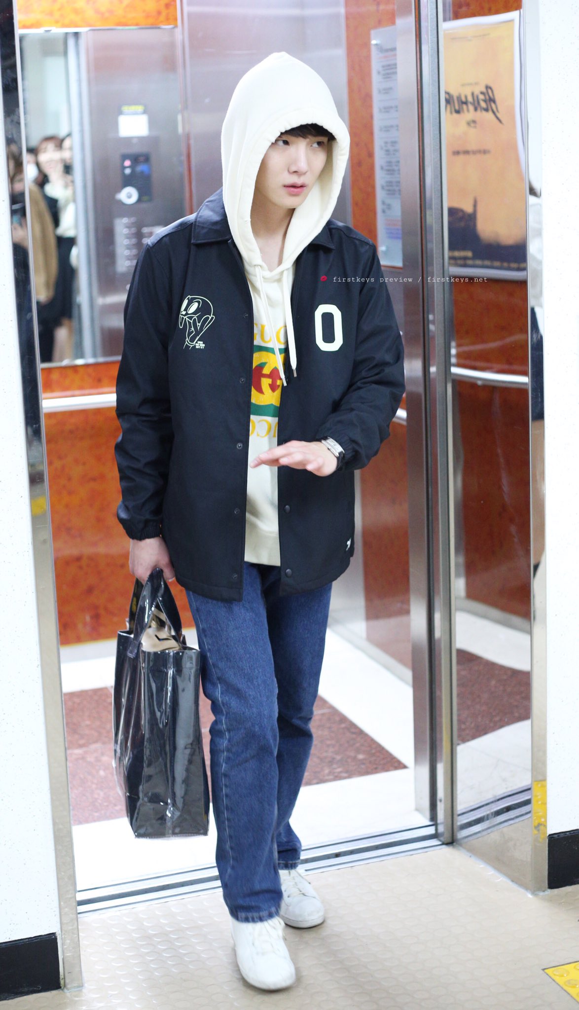 DMV-HvXV4AAiAhN.jpg:large