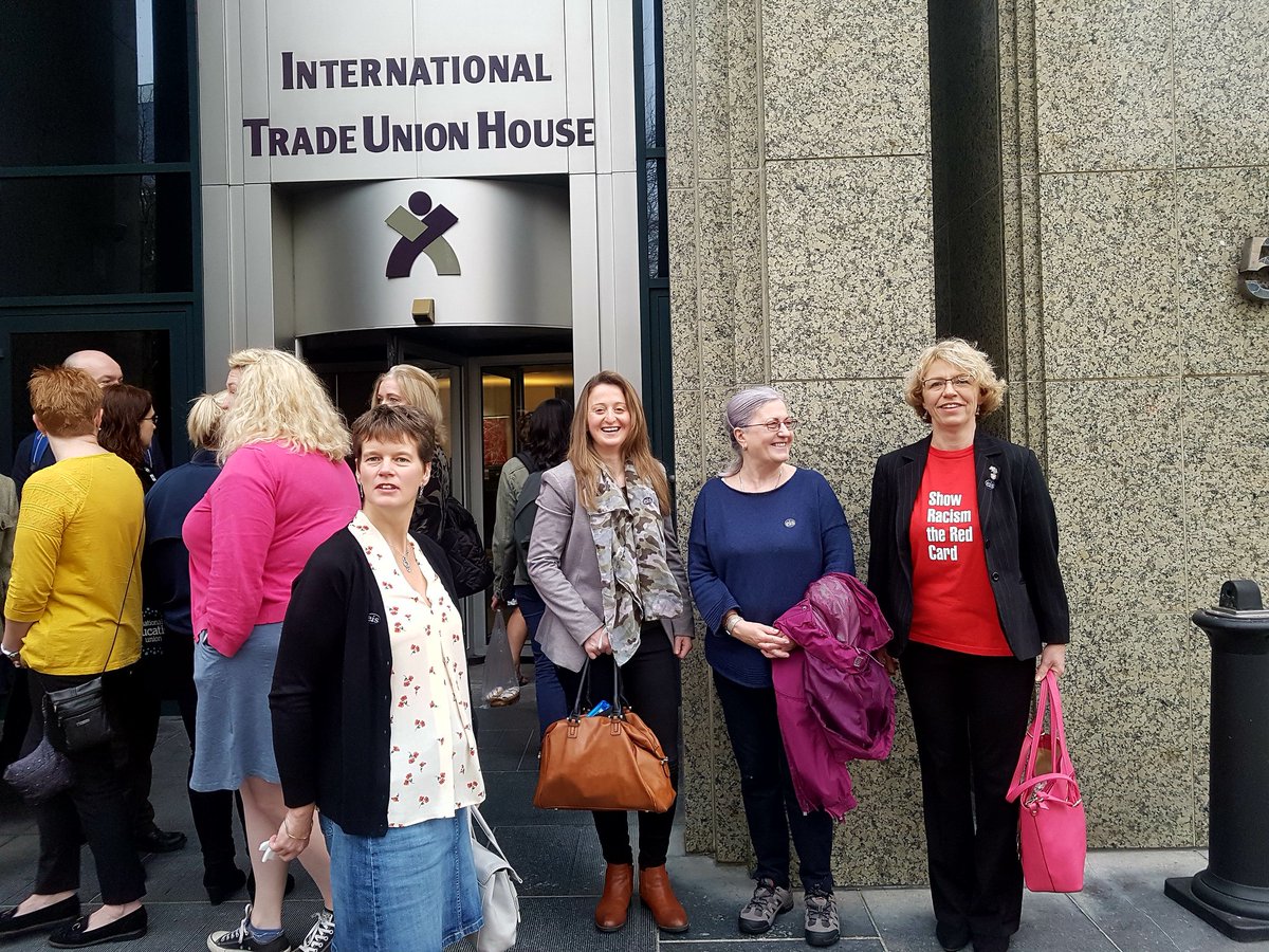 DmatthewDee's tweet photo. @EISUnion @EISGlasgow members taking the @SRtRCScotland @SRTRC_England #FOA2017 message on tour in Brussels #notoracism #migrantswelcome https://t.co/zNUtbF7kBE