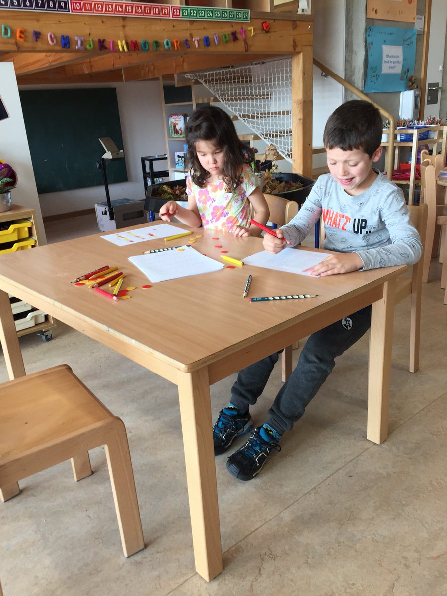 MrsDuublu's tweet photo. Practicing math with our friends! #islk2 #mrsduublusk2 https://t.co/p7K3fcIYOI