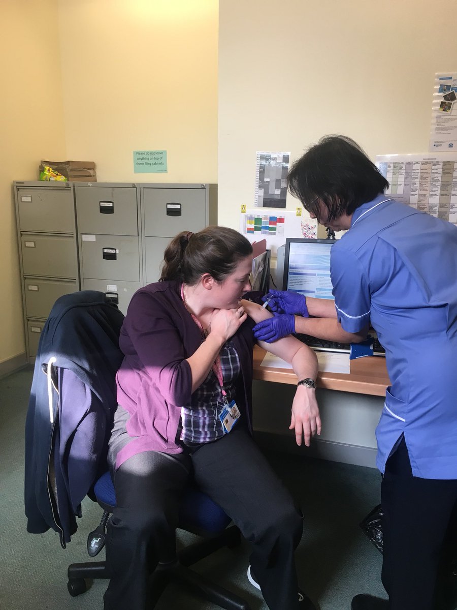 emily3012's tweet photo. Nice to see the boss join the fight. #flufighter #OOH #OOHfightsflu @lucy_allinson https://t.co/cMGq1Xfp2Q