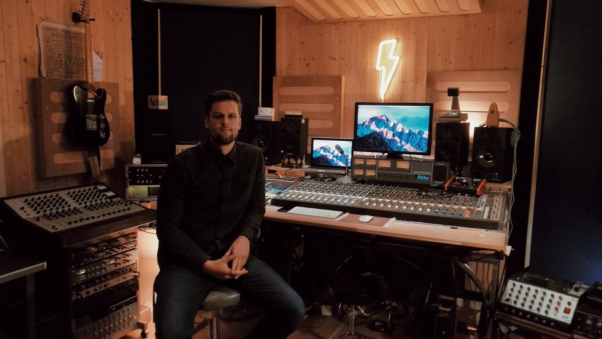 From Hobby to Commercial Studio - ow.ly/kCwi30fVuIY